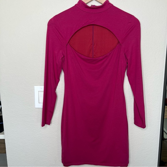 LOVERS + FRIENDS Electra Cut Out Long Sleeve Mini Bodycon Dress Berry Pink M - Picture 2 of 4